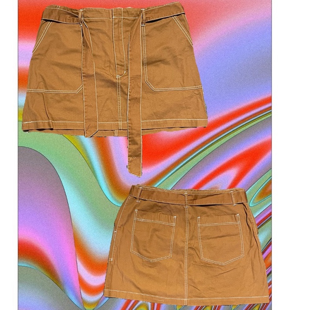 Contrast stitched carpenter skirt